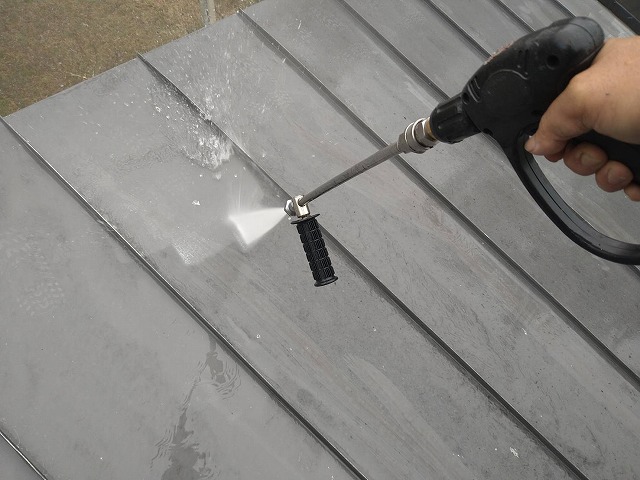 北杜市　屋根塗装工事　遮熱塗料　サーモアイ　